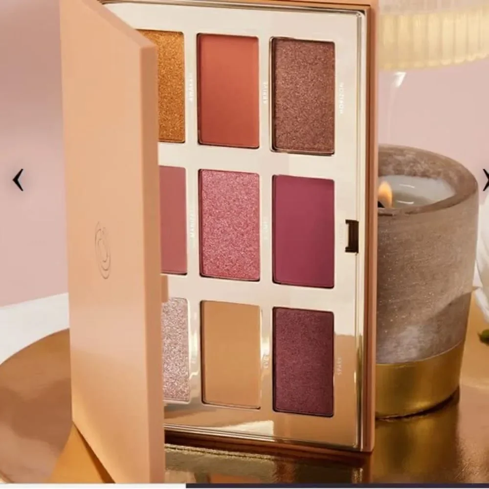 NEW Complex Culture Beauty Future's So Bright Eyeshadow Palette